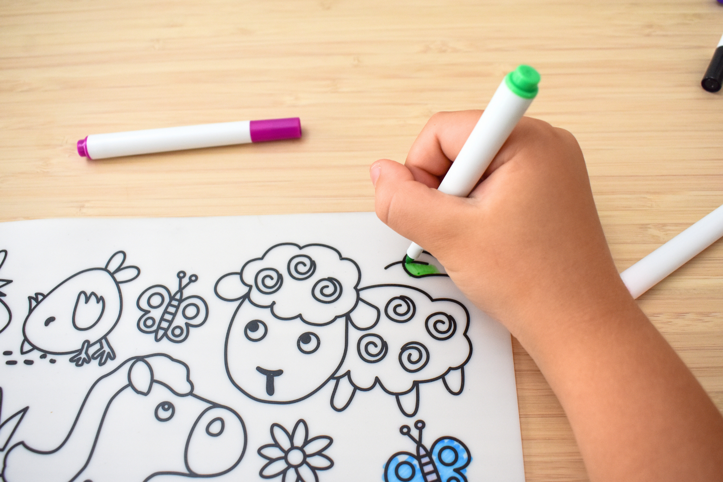 REUSABLE SILICONE DRAWING MAT- FARM ANIMALS