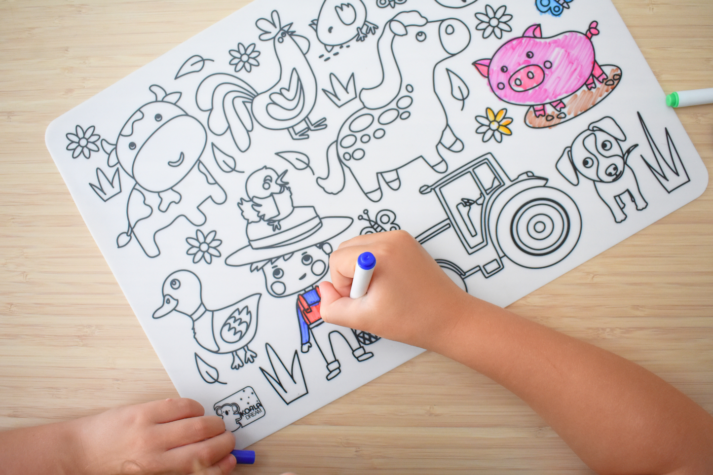 REUSABLE SILICONE DRAWING MAT- FARM ANIMALS