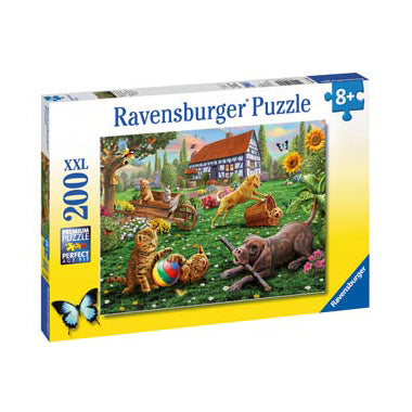 Rburg - Playing in the Yard Puzzle 200pc